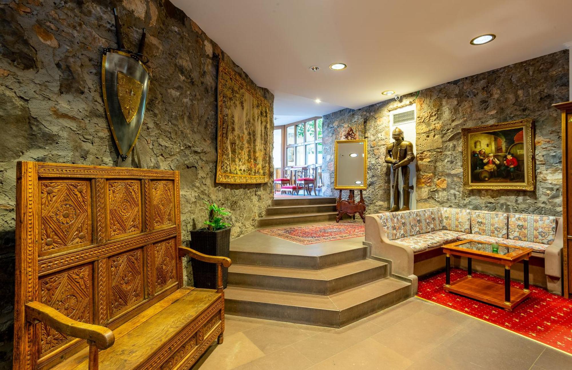 Burghotel Staufenberg Staufenberg  Exteriér fotografie